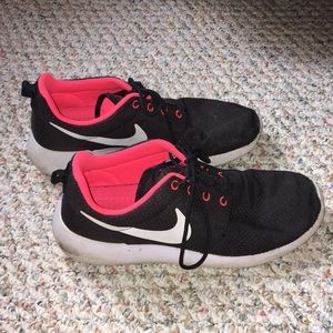 Nike Roshes